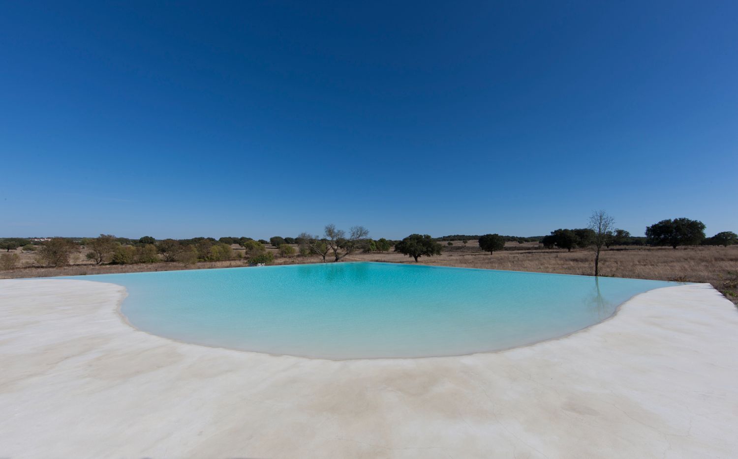 Exterior swimming pool of Casa no Tempo