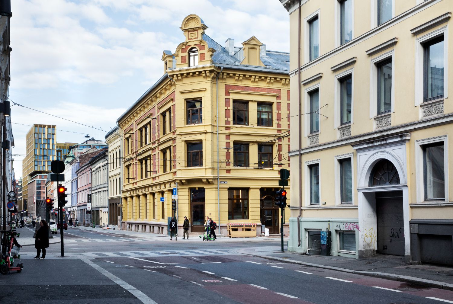 Street view of Pressens Hus